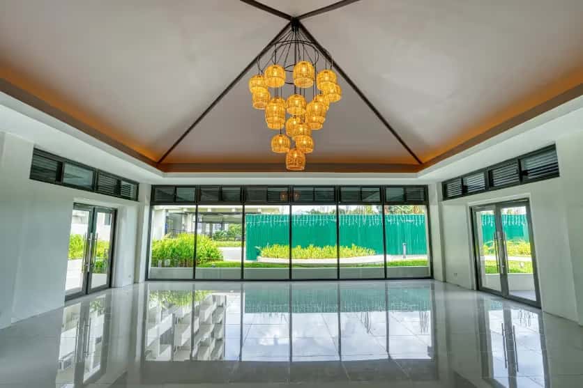 Merano at Tierra Lorenzo Lipa amenity 1