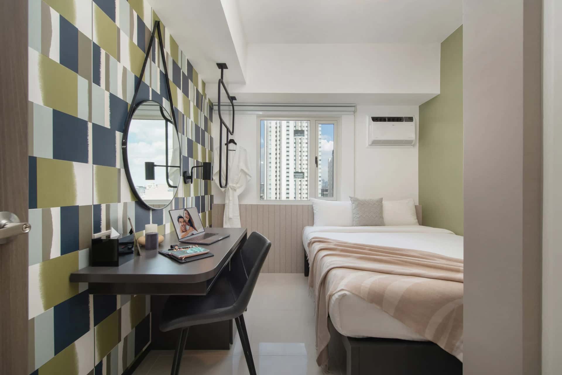 The Suites Torre Lorenzo Malate gallery image 15